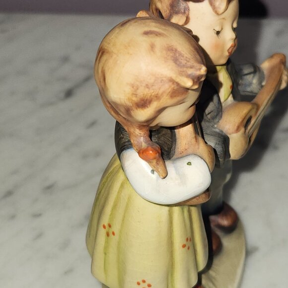 Vintage Goebel Hummel Figurine “Happy Days” #150 2/0 TMK-3 Germany - Picture 4 of 6